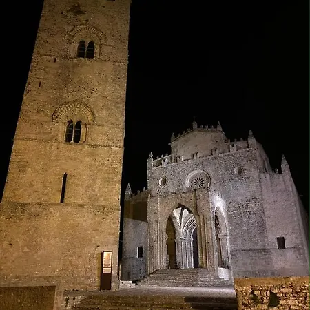 Отель San Giovanni Эриче