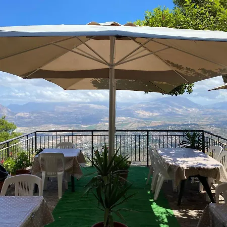 Ξενοδοχείο San Giovanni 2*