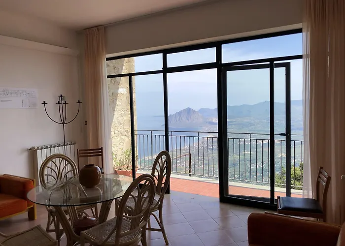 圣乔瓦尼酒店别墅 2* 埃里切